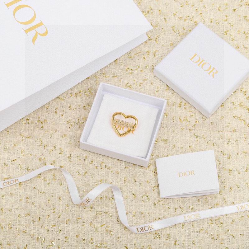 Dior Brooch 04lyr36